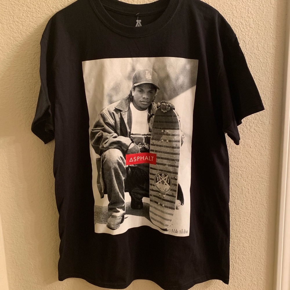 Asphalt Eazy E T-shirt NWT Size Large